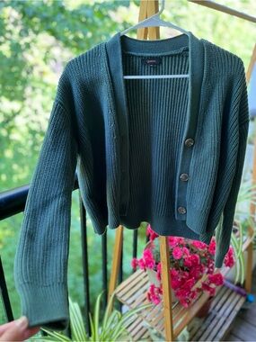 100% cotton boxy cropped cardigan